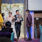 vv-833b4d17eff404477f